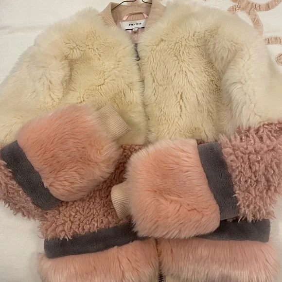 John + Jenn xs shearling coat/ bomber vibe. - Picture 2 of 5